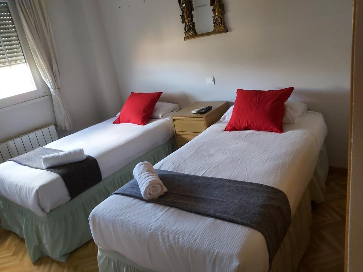 Chalet Avila Rooms Мадрид Экстерьер фото
