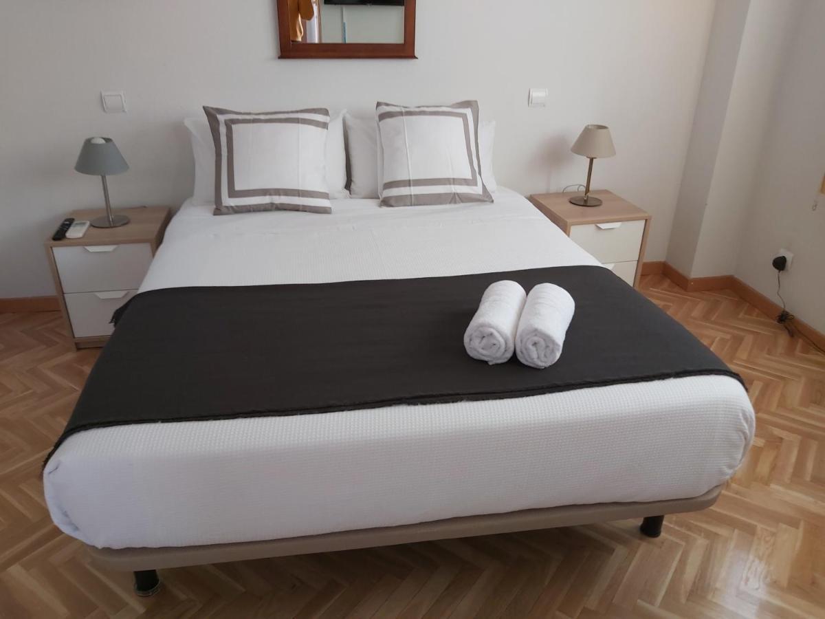 Chalet Avila Rooms Мадрид Экстерьер фото